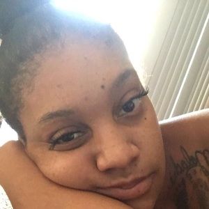 Meet your Posher, Briana